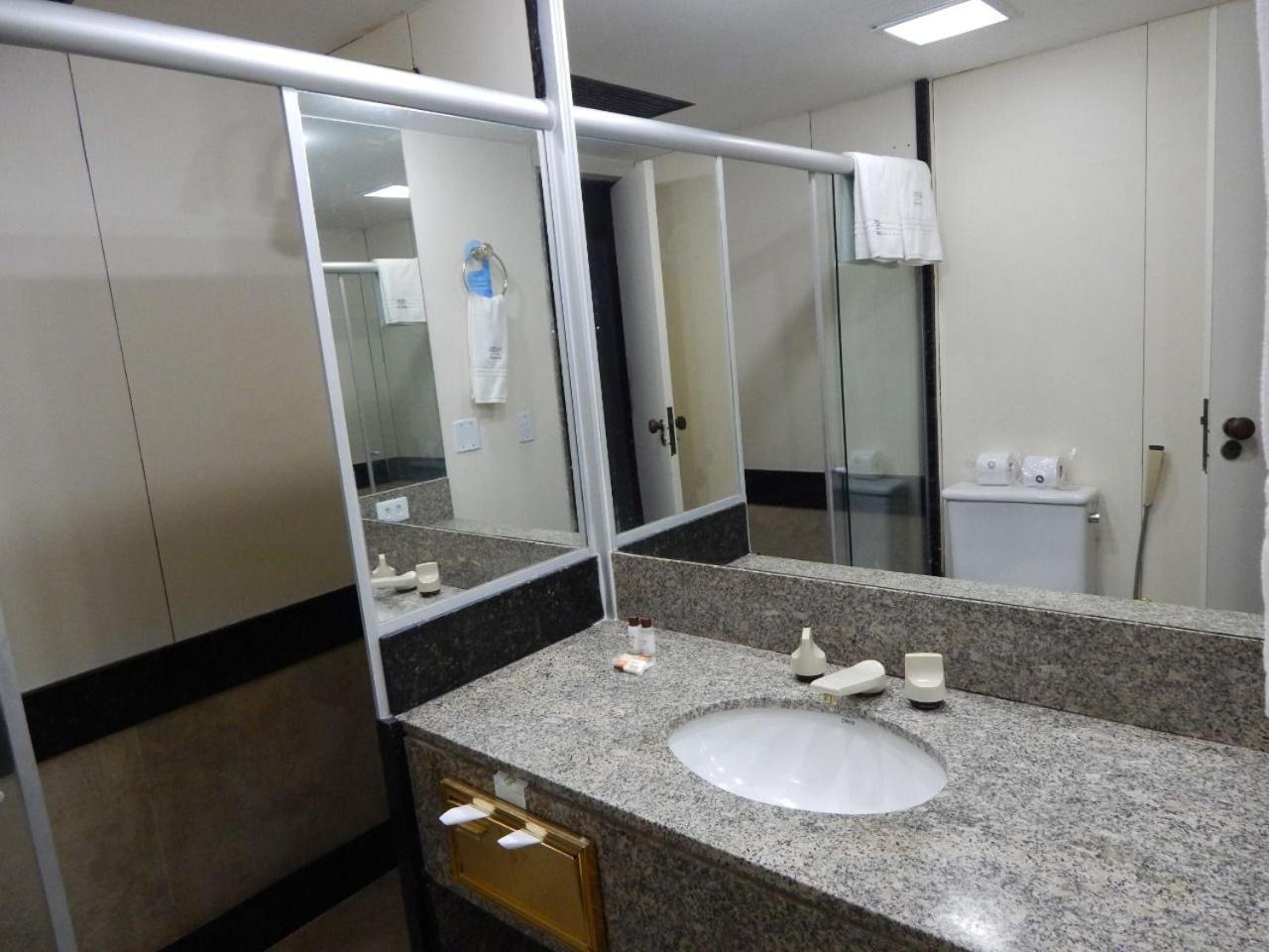 Jk Apart Hotel - Kubitschek Brasilia Exterior photo